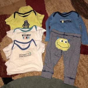 Carters Set
